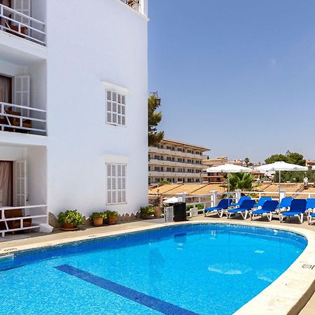 Hostal Residencia San Francisco Portocolom  Exterior photo